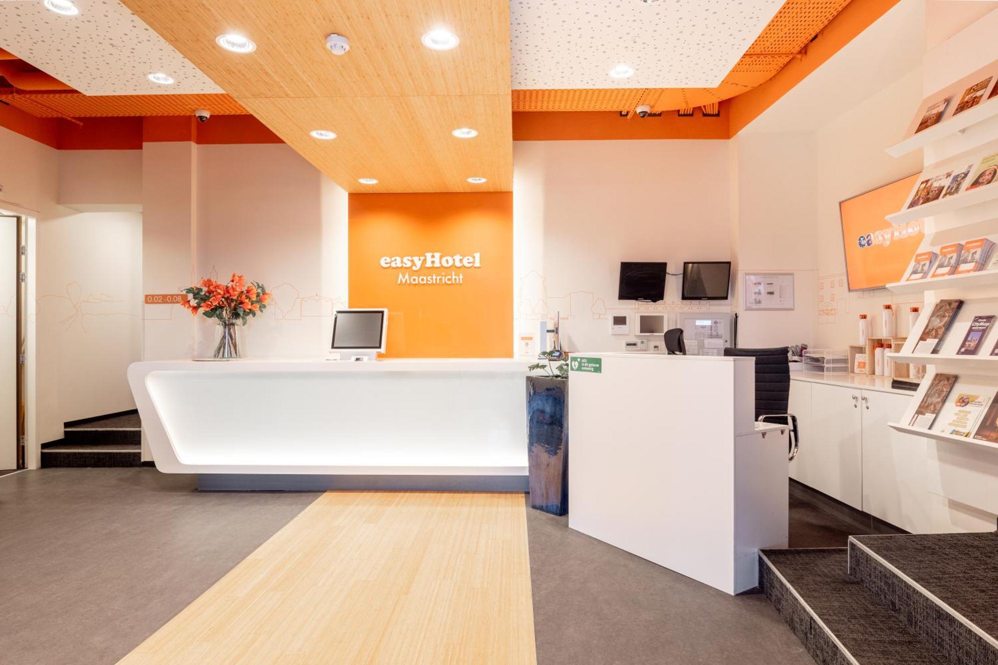 Easyhotel Maastricht City Centre Exterior photo