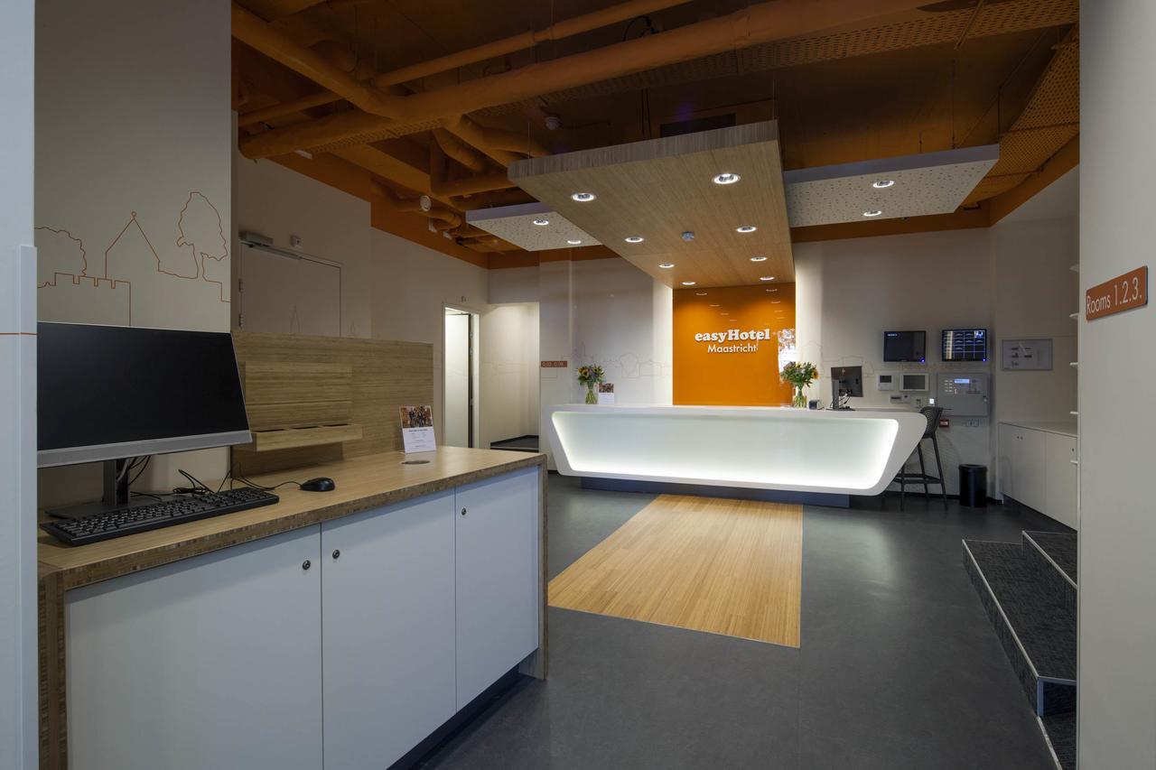 Easyhotel Maastricht City Centre Exterior photo