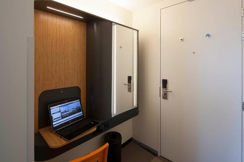 Easyhotel Maastricht City Centre Exterior photo